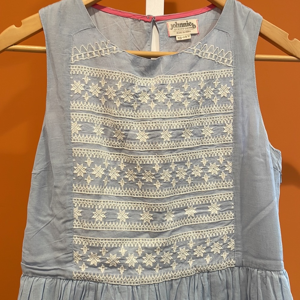 Boden girls embroidered dress NWOT
